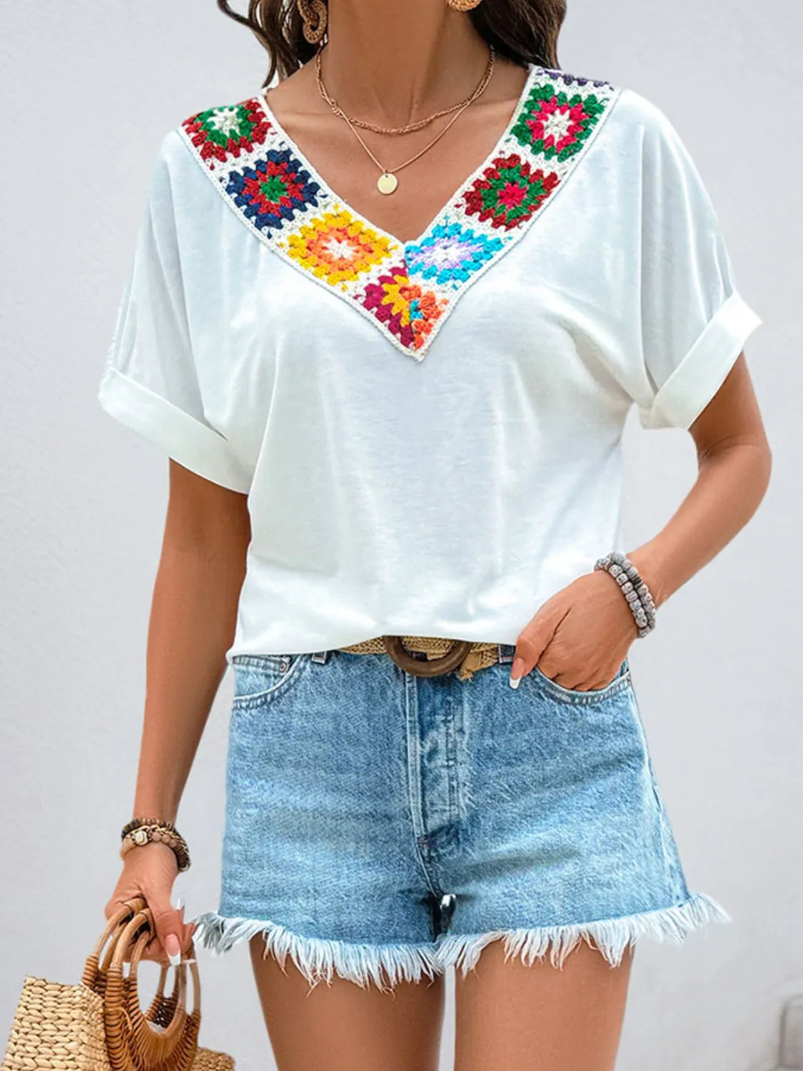 Embroidered Contrast V-Neck Short Sleeve Top - Chic & Versatile