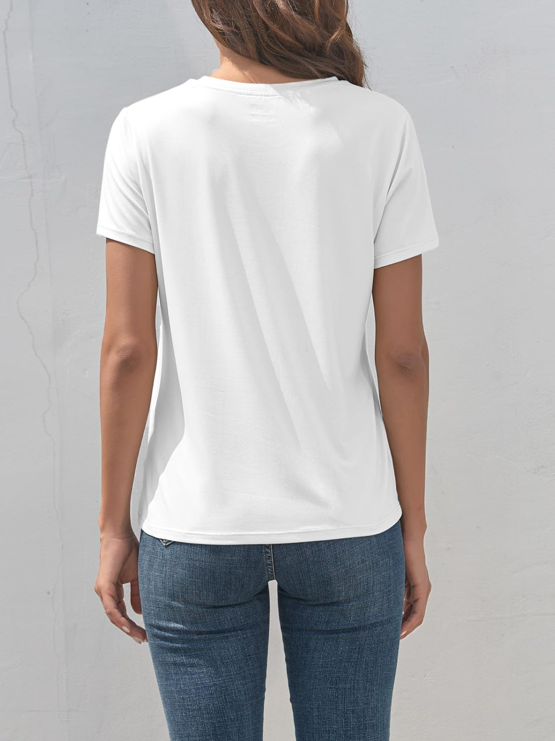 Graphic Round Neck T-Shirt - Casual & Comfortable Tee