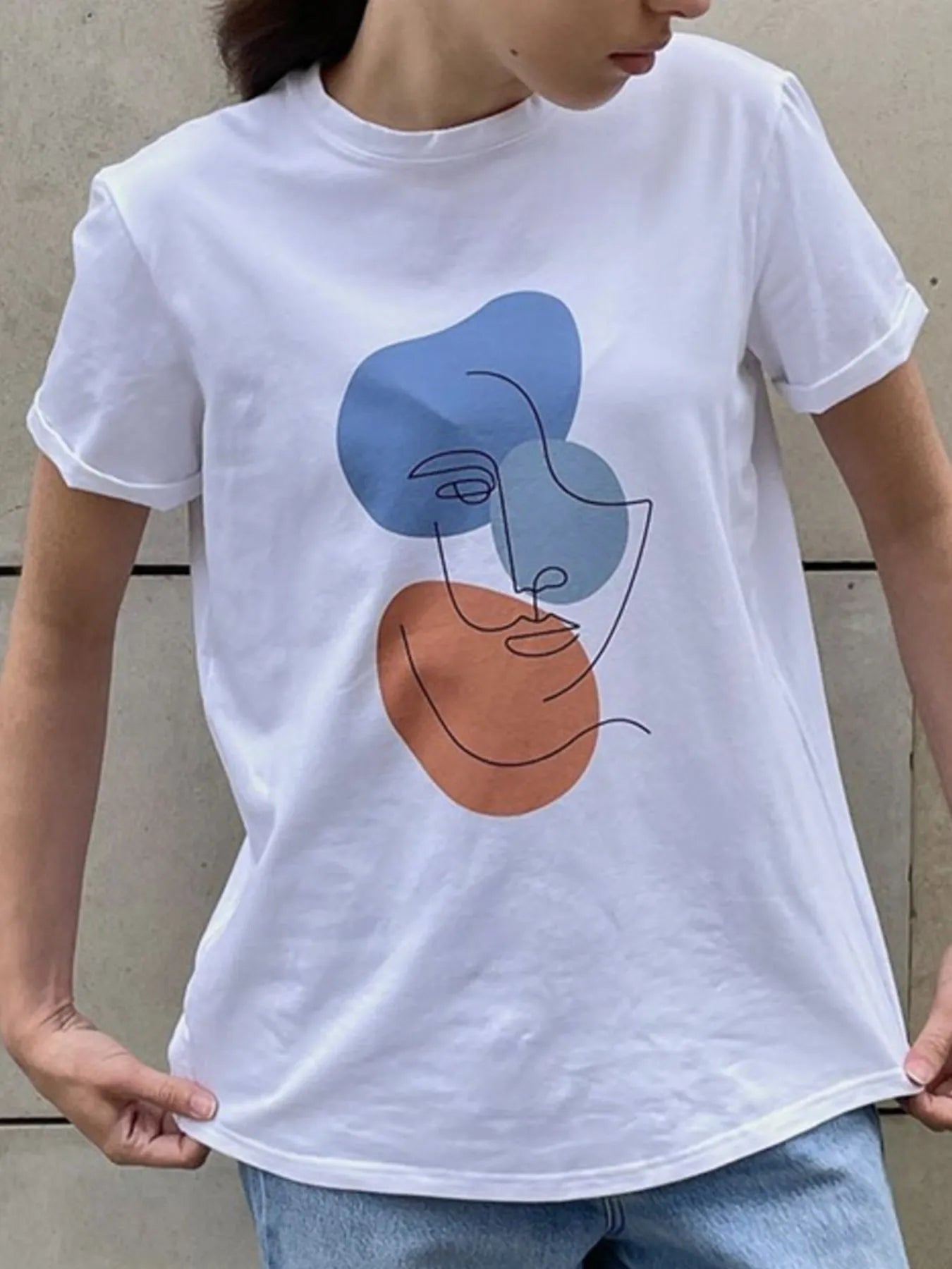 ArtMuse Abstract Face Graphic Round Neck T-Shirt Light Blue