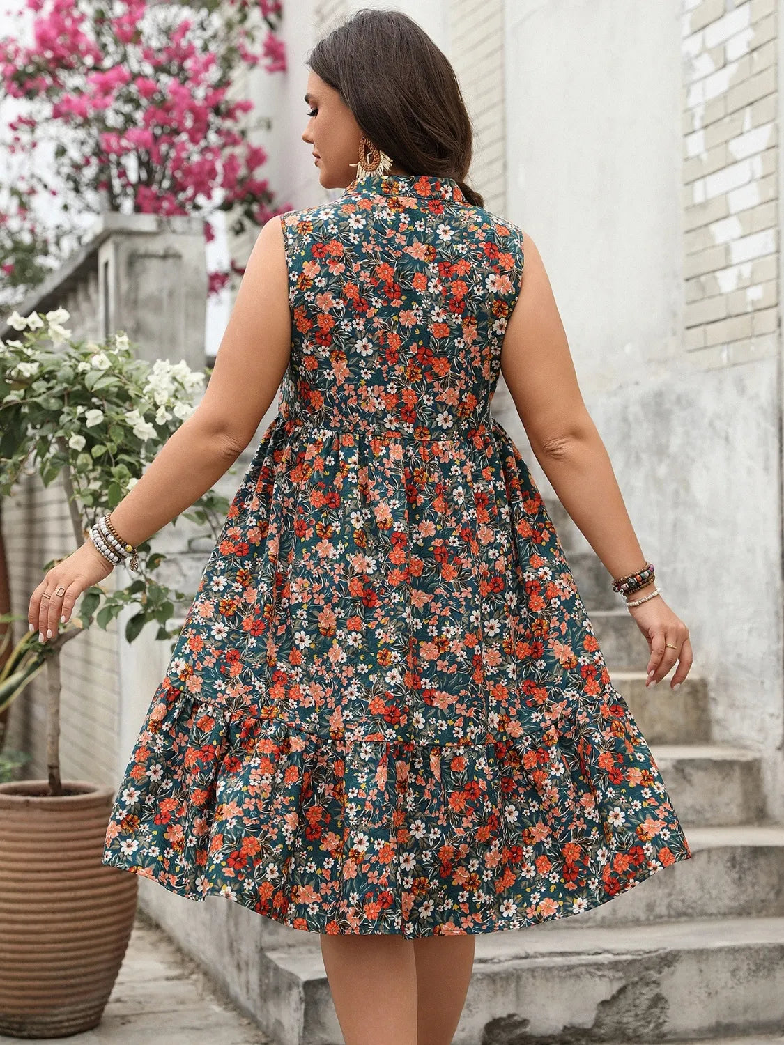Plus Size Floral Tiered Sleeveless Dress – Casual & Flowy Summer Style