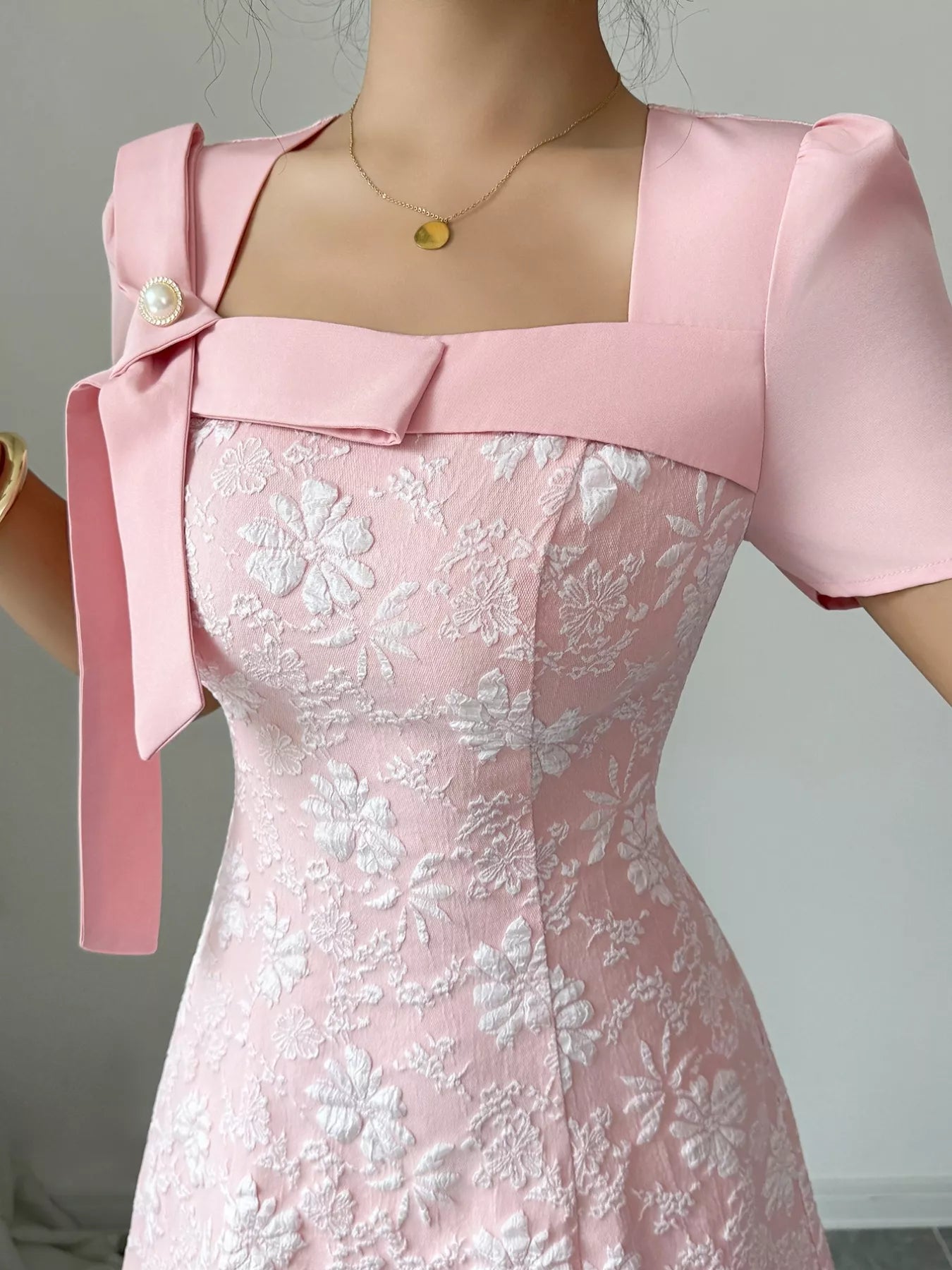 Bow Detail Square Neck Short Sleeve Midi Dress