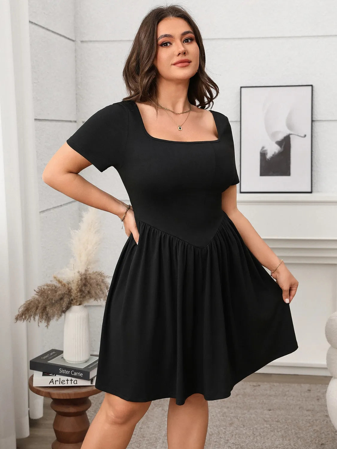Plus Size Square Neck Short Sleeve Mini Dress – Comfortable & Chic Black