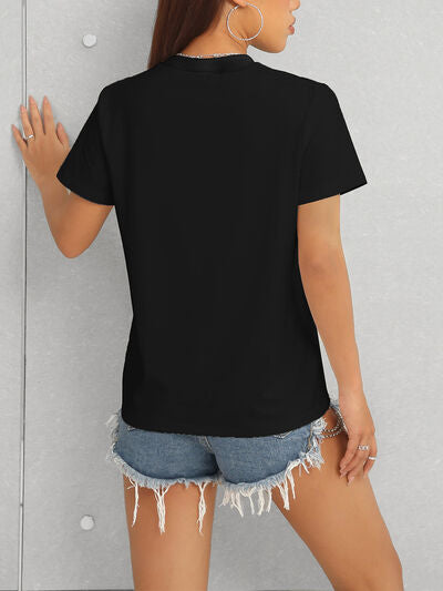 Heart Lucky Clover Comfort Fit T-Shirt - Stylish & Comfortable