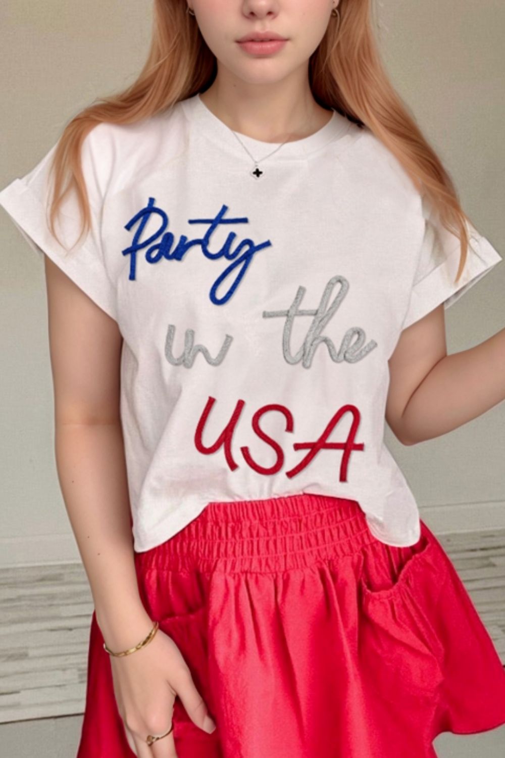 Letter Round Neck T-Shirt - Casual & Comfy White
