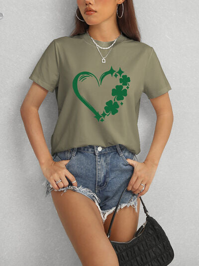 Heart Lucky Clover Comfort Fit T-Shirt - Stylish & Comfortable