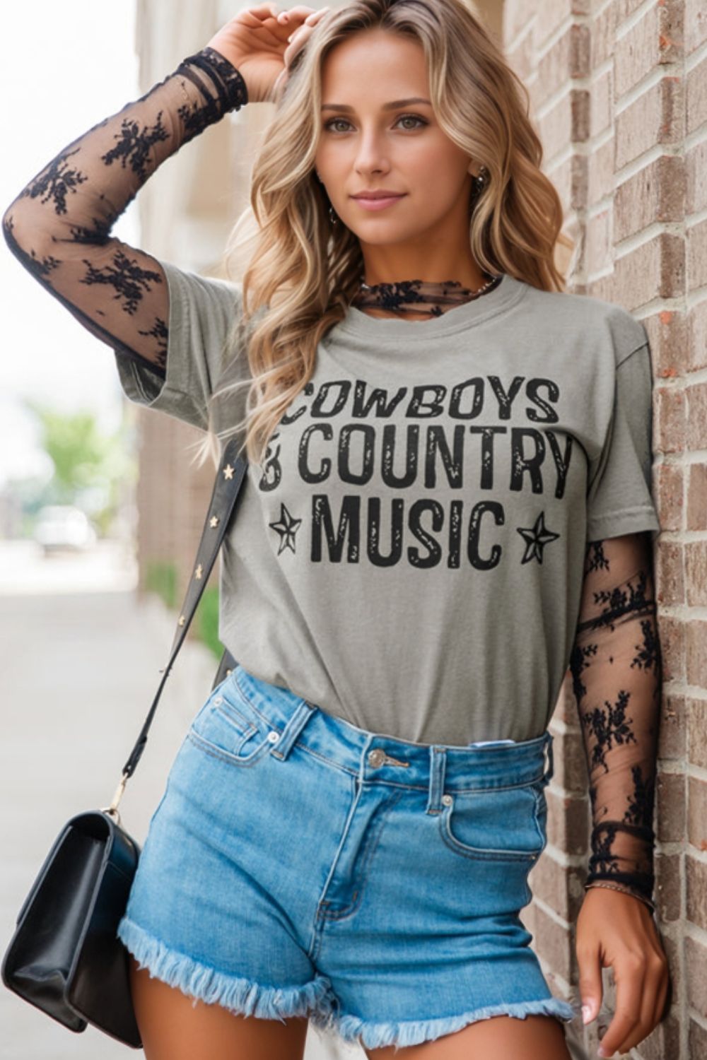 Letter Graphic Round Neck T-Shirt - Casual & Trendy