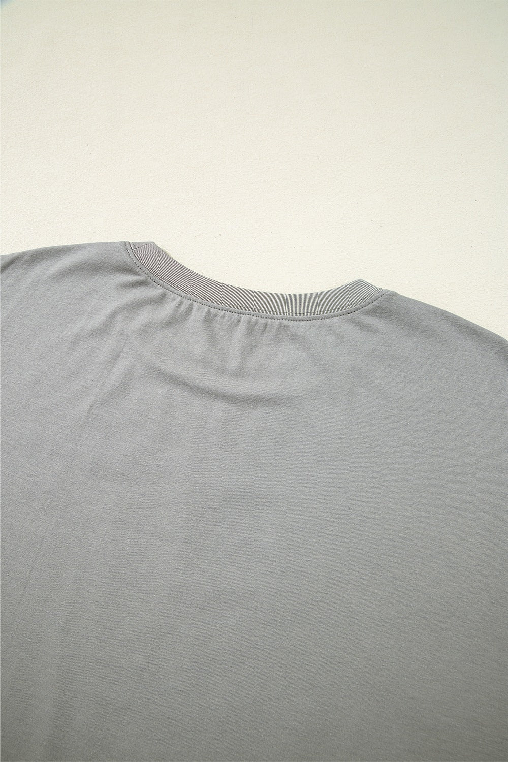 Letter Graphic Round Neck T-Shirt - Casual & Trendy