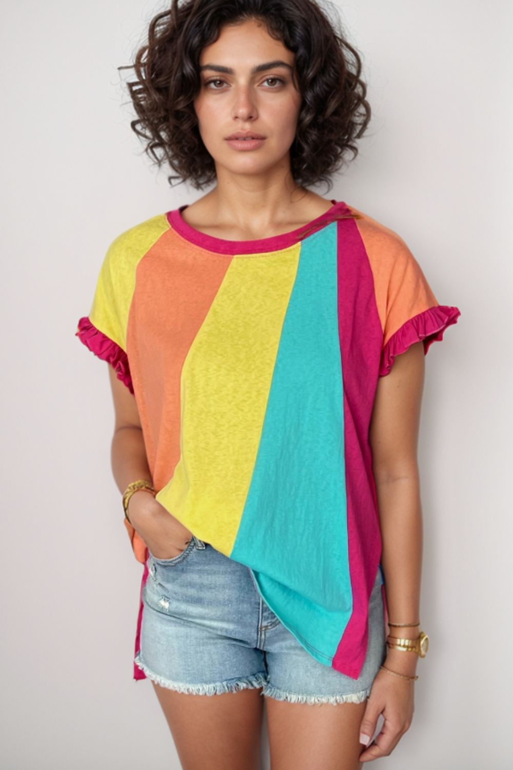 Frill Color Block Loose Fit T-Shirt - Casual & Trendy