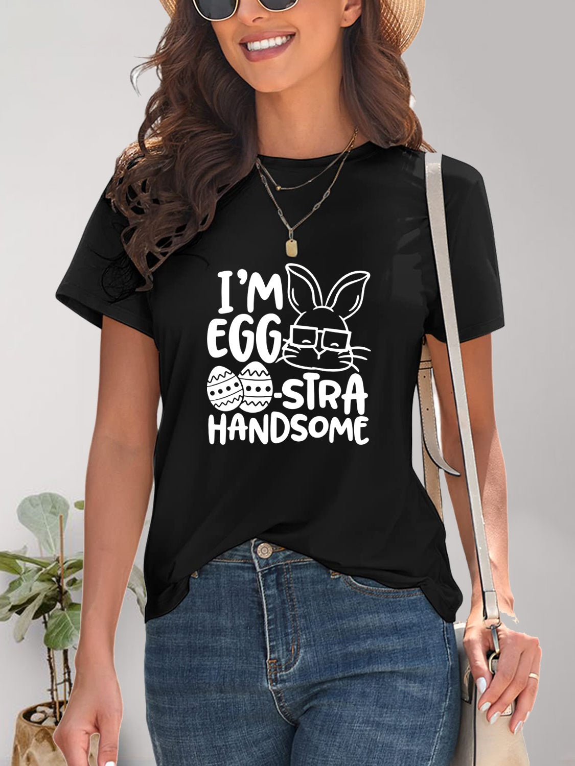 Graphic Round Neck T-Shirt - Stylish & Comfortable Black