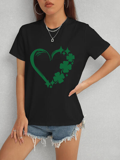 Heart Lucky Clover Comfort Fit T-Shirt - Stylish & Comfortable Black