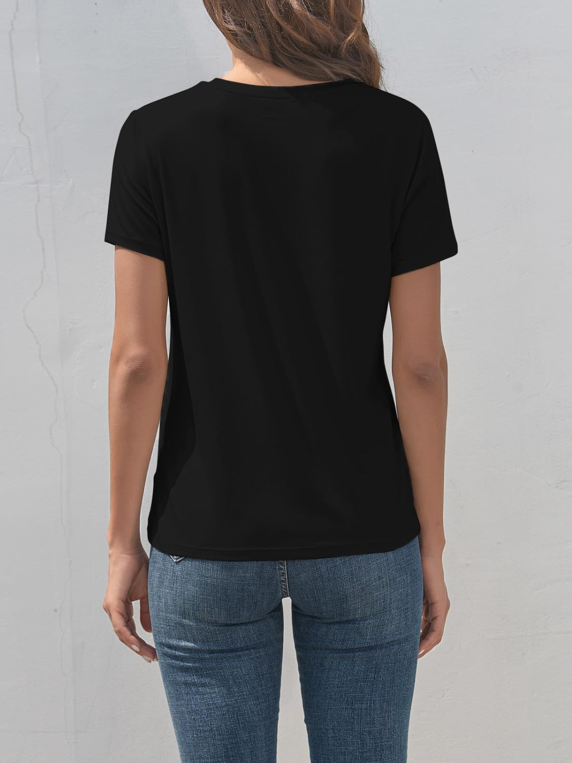 Graphic Round Neck T-Shirt - Casual & Comfortable Tee