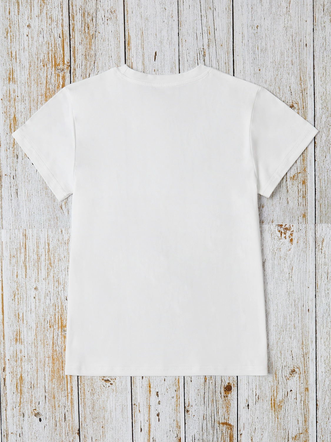 EASTER VIBES T-Shirt - Festive & Comfortable Festive Wear