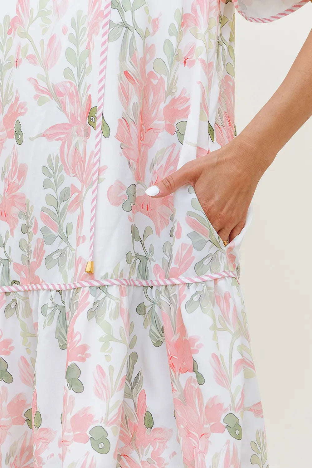 Floral Contrast Edge Mini Dress - Ruffled Short Sleeve Summer Look