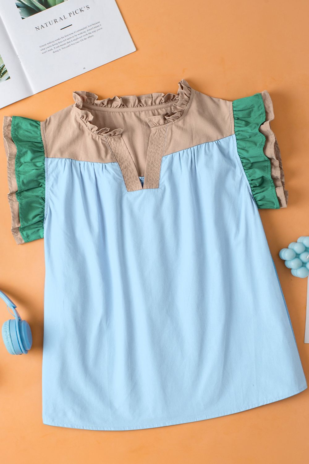 Color Block Ruffled Cap Sleeve Blouse - Chic & Stylish