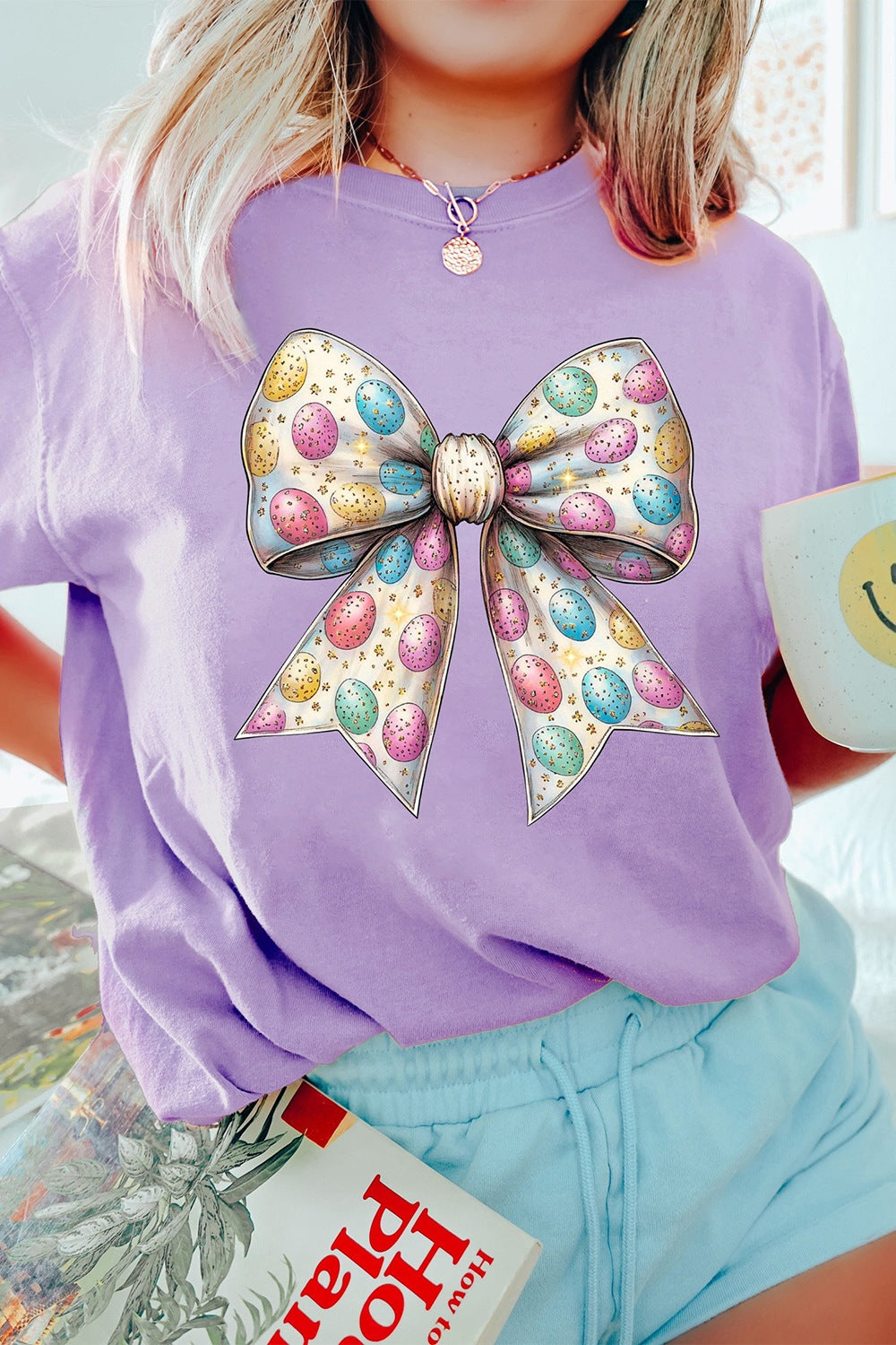 Bow Graphic Round Neck T-Shirt - Cute & Trendy Casual Tee