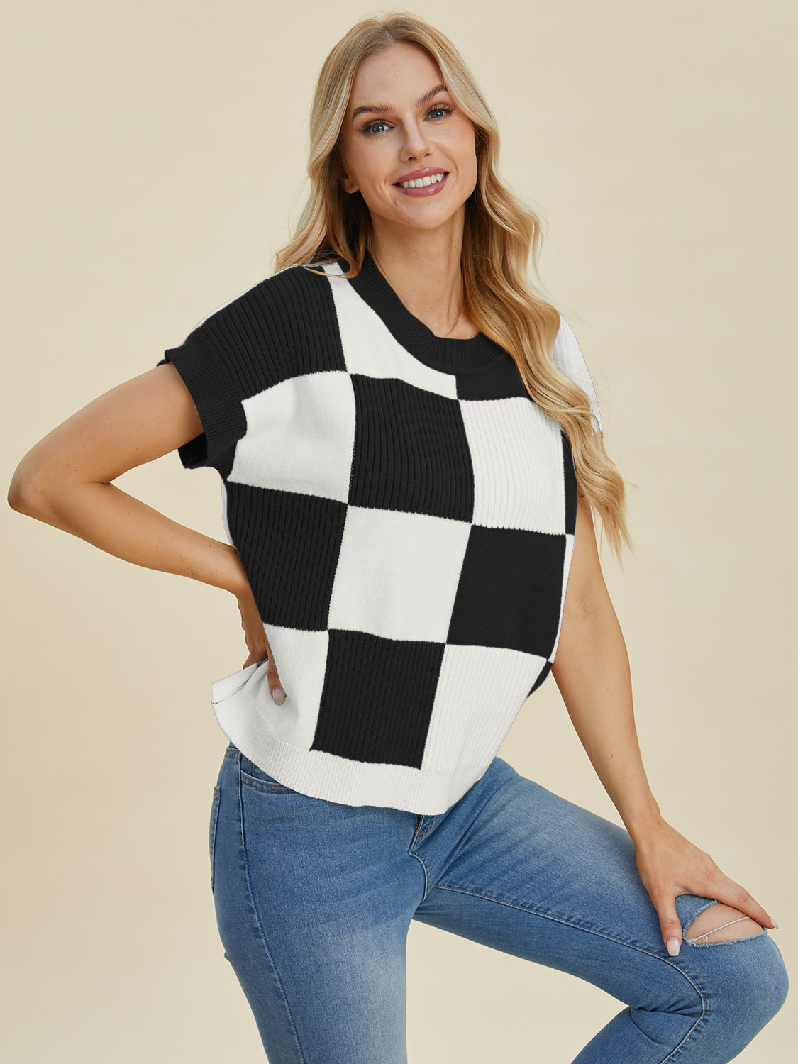 Double Take Checkered Round Neck Short Sleeve Sweater Black