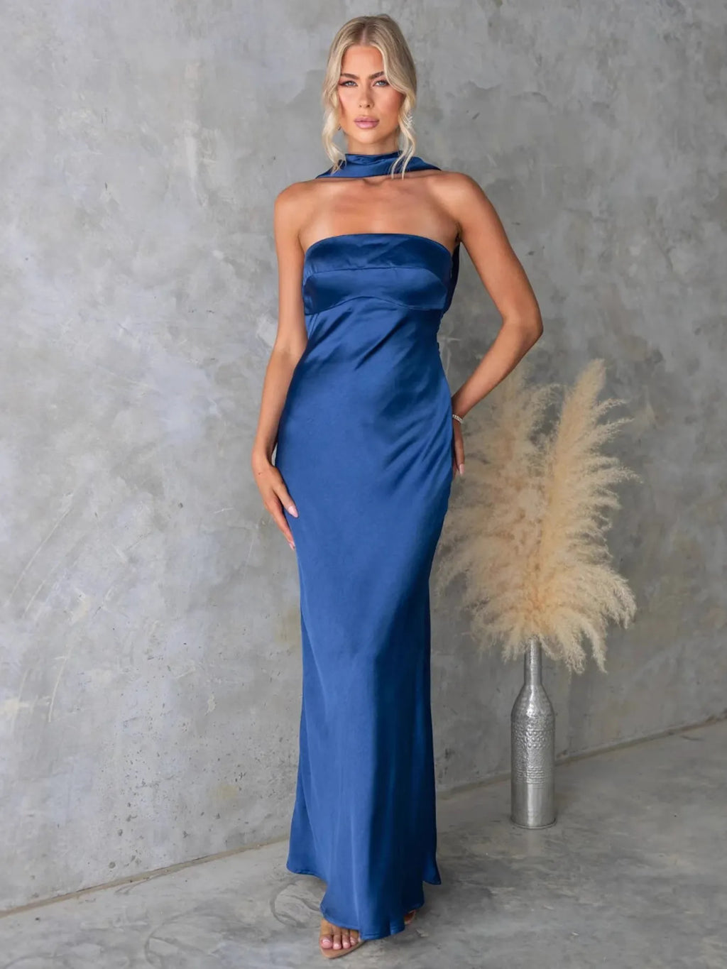 Satin Tube Maxi Dress – Elegant Strapless Evening Gown for Special Occasions Blue