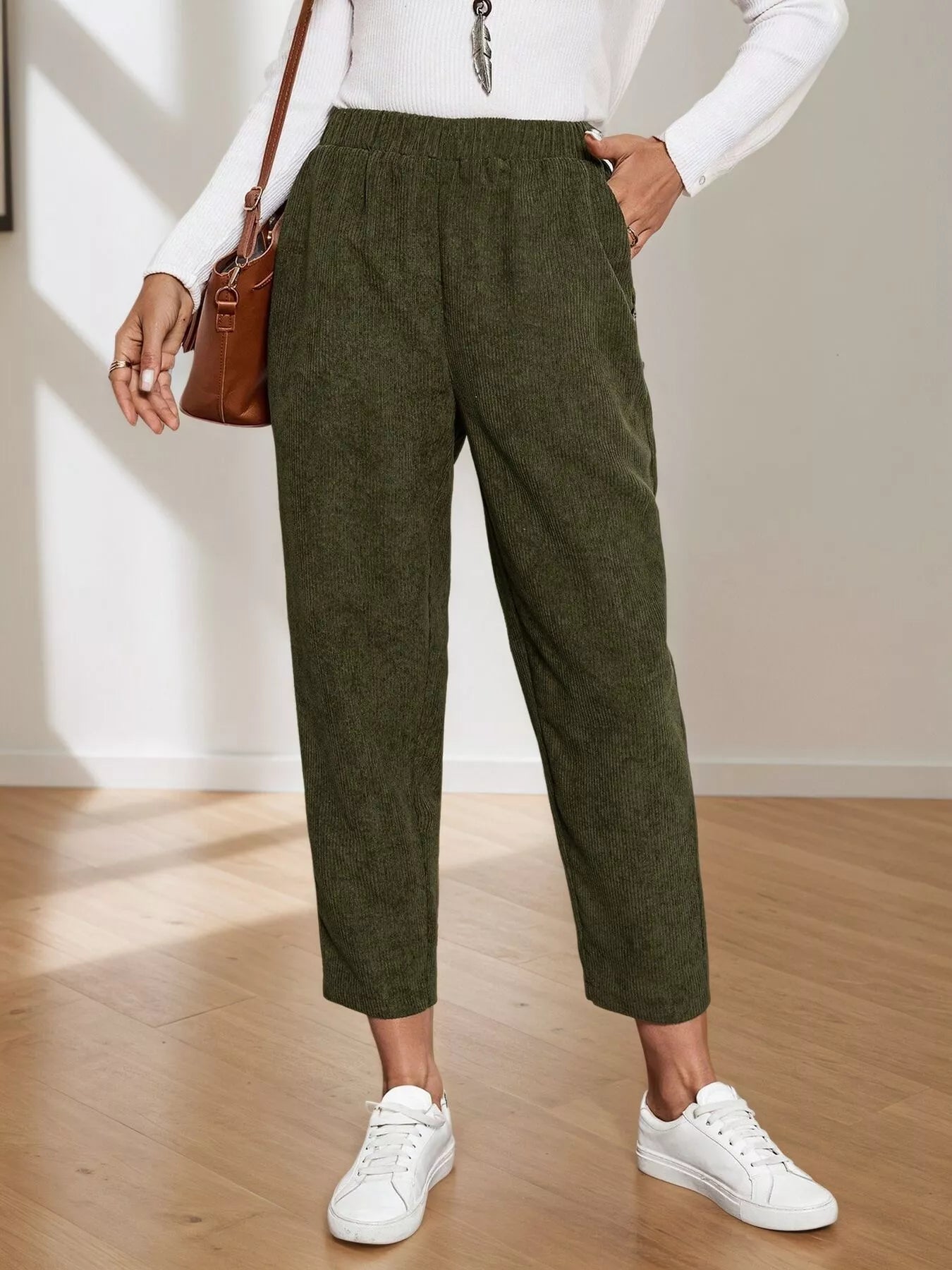 Comfort Fit Corduroy Elastic Waist Cropped Pants Green