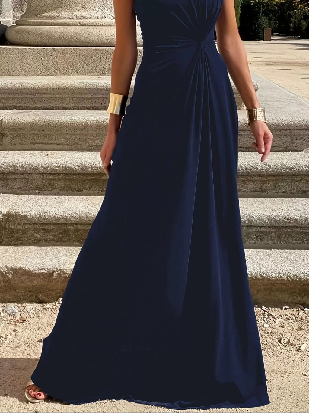 Twisted Round-Neck Sleeveless Ruched Maxi Dress