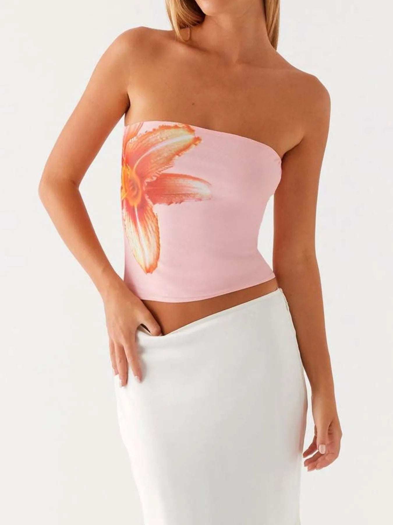 Floral Strapless Tube Top with Stretch Fit â€“ Sleek Summer Essential