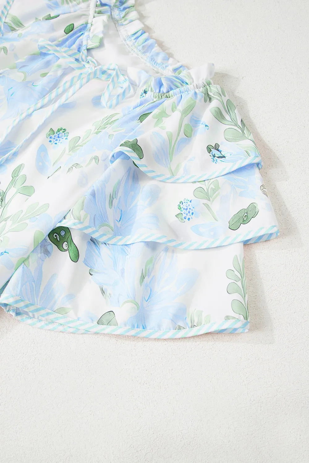 Floral Contrast Edge Mini Dress - Ruffled Short Sleeve Summer Look