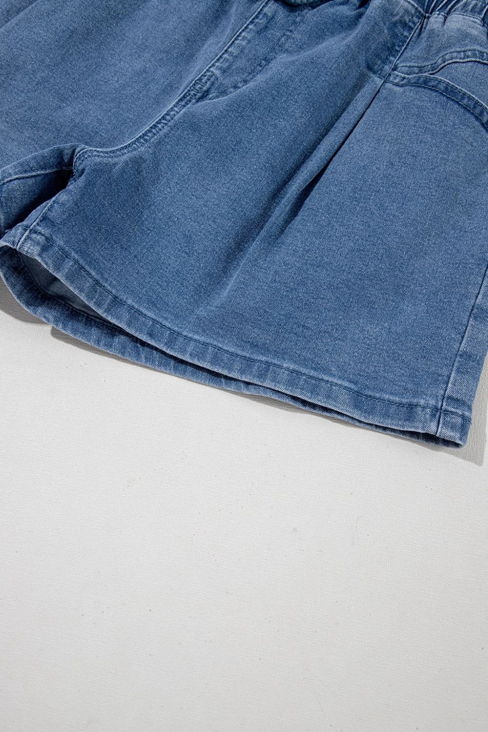 High-Waist Drawstring Denim Shorts - Casual & Chic