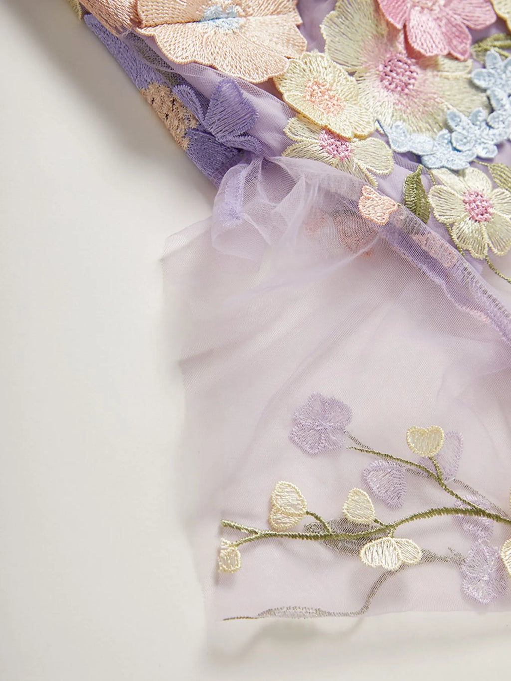 Embroidered Mesh Overlay Maxi Dress – Lined Evening Wear with Zipper Closure