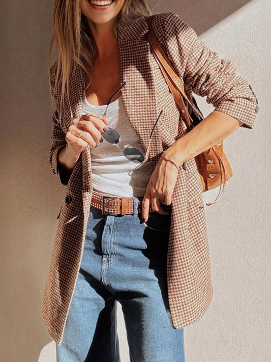 Chic Houndstooth Lapel Collar Blazer – Stylish Buttoned Women’s Outerwear Camel