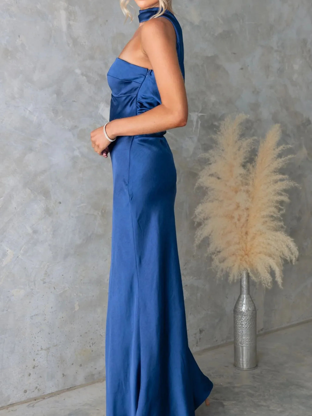 Satin Tube Maxi Dress – Elegant Strapless Evening Gown for Special Occasions