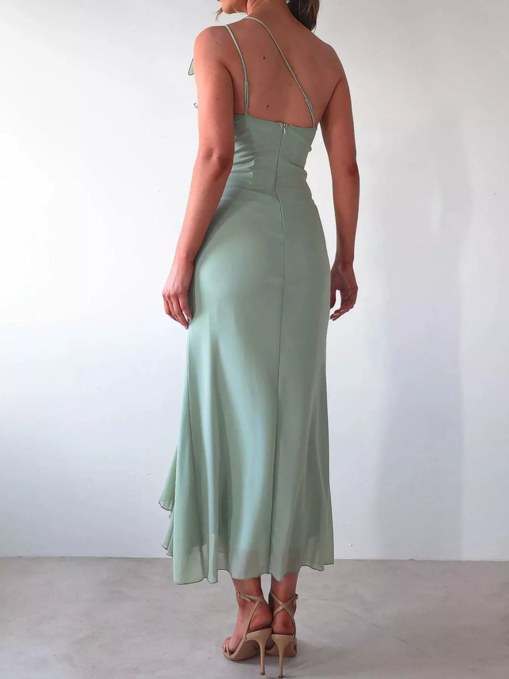Chic One-Shoulder Ruffle Slit Evening Dress