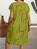 Plus Size Classic Round Neck Short Sleeve Dress