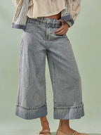 Wide-Leg Cropped Pocketed Jeans