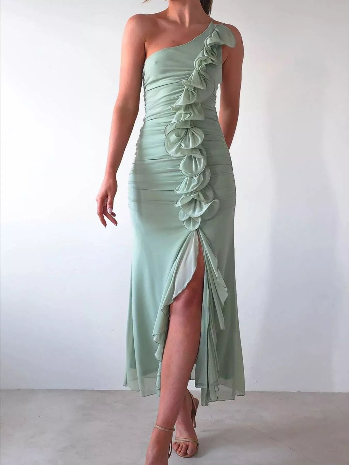 Chic One-Shoulder Ruffle Slit Evening Dress Light Green