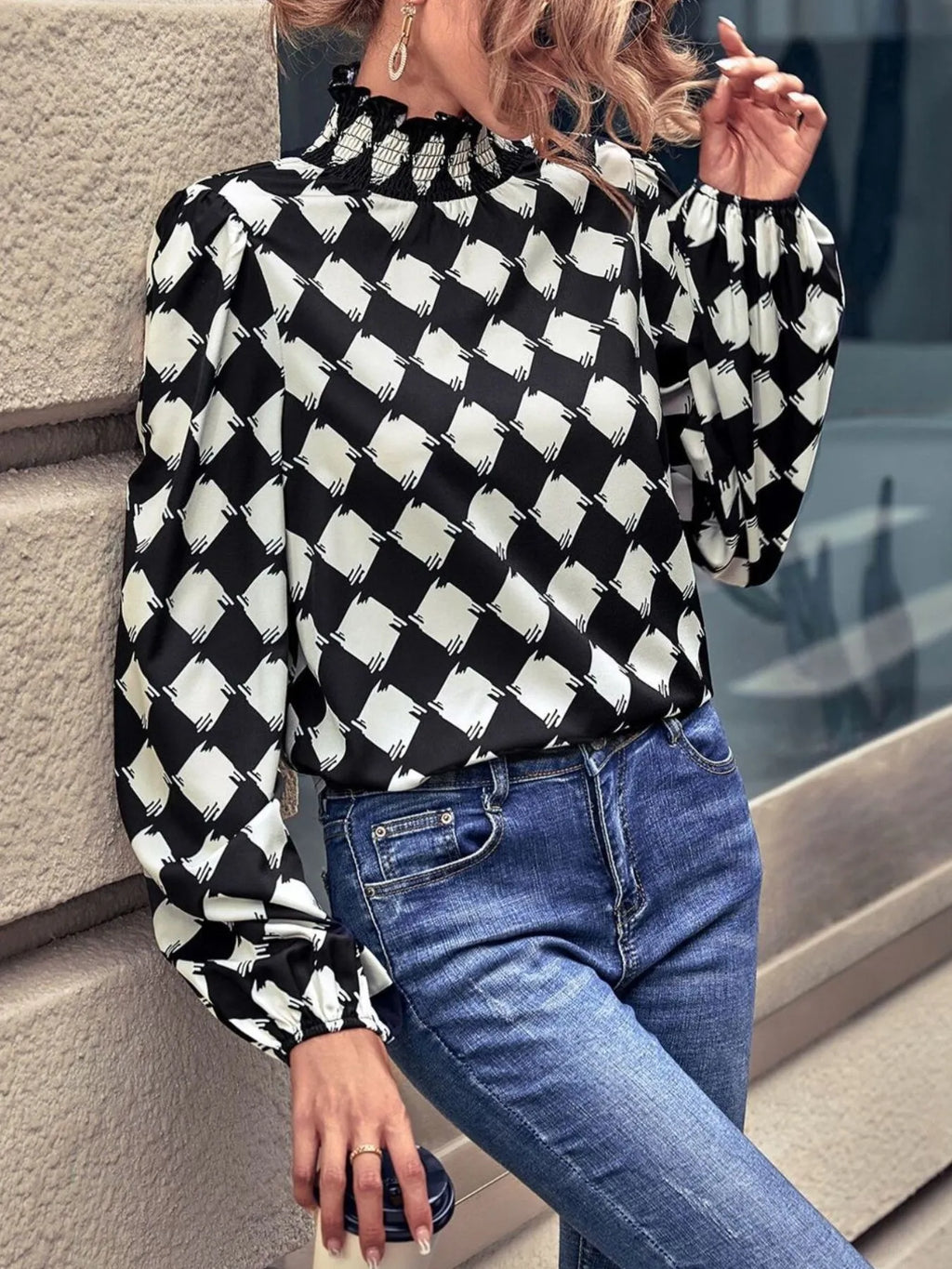 Checkered Pattern Balloon Sleeve Blouse â€“ Cotton Blend Casual Chic Top