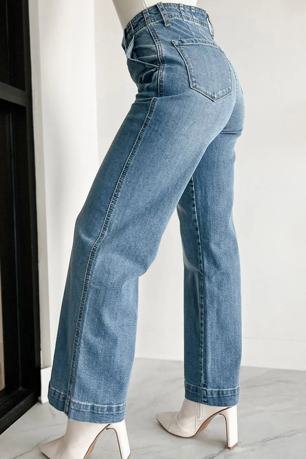 Sculpting High-Waist Button-Fly Jeans