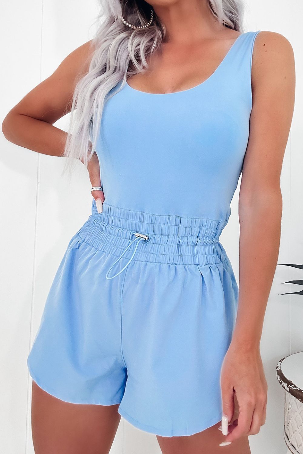 Drawstring Waist Scoop Neck Romper - Stylish & Comfy