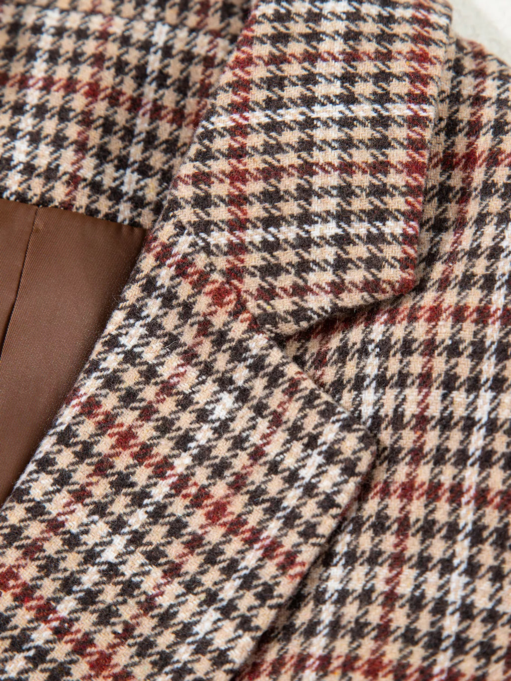 Chic Houndstooth Lapel Collar Blazer – Stylish Buttoned Women’s Outerwear