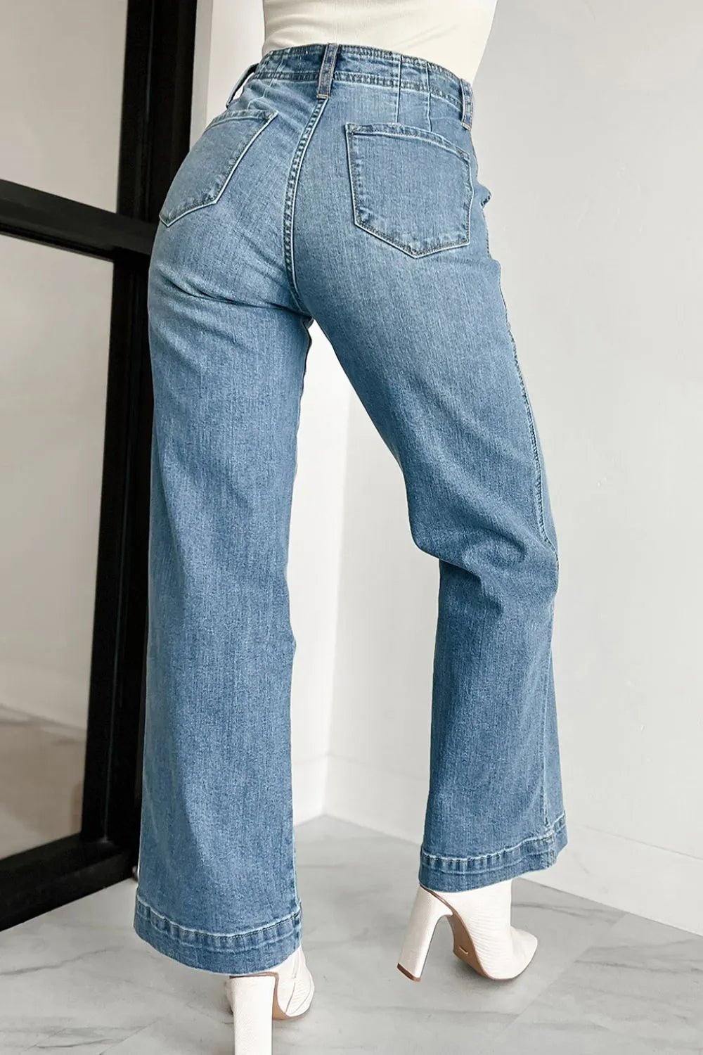 Sculpting High-Waist Button-Fly Jeans