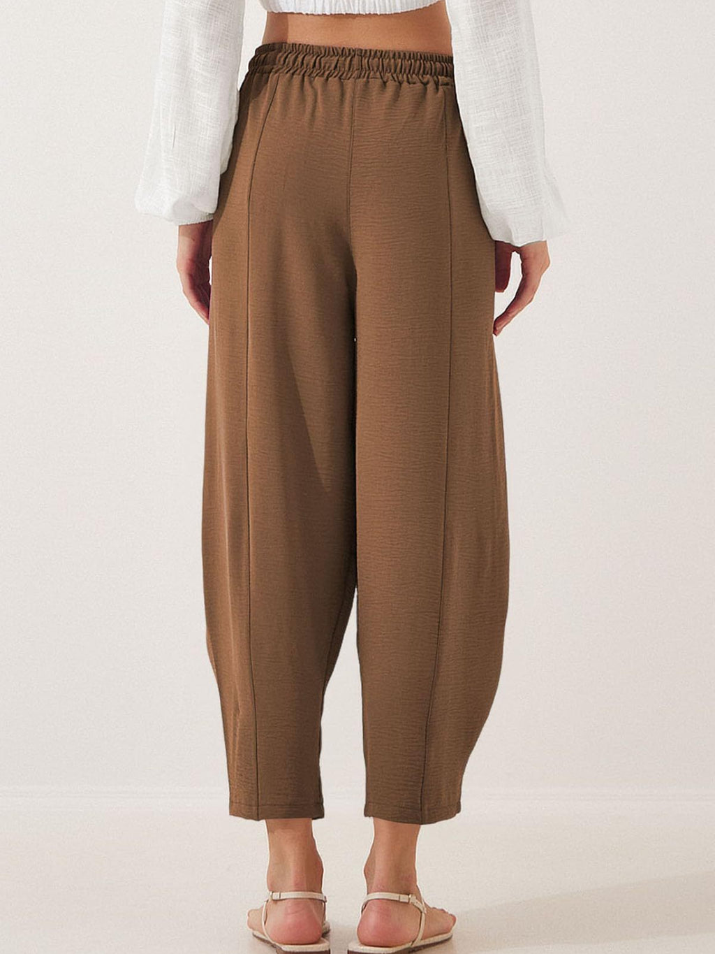 Cropped Joggers with Pockets - Full Size Fit