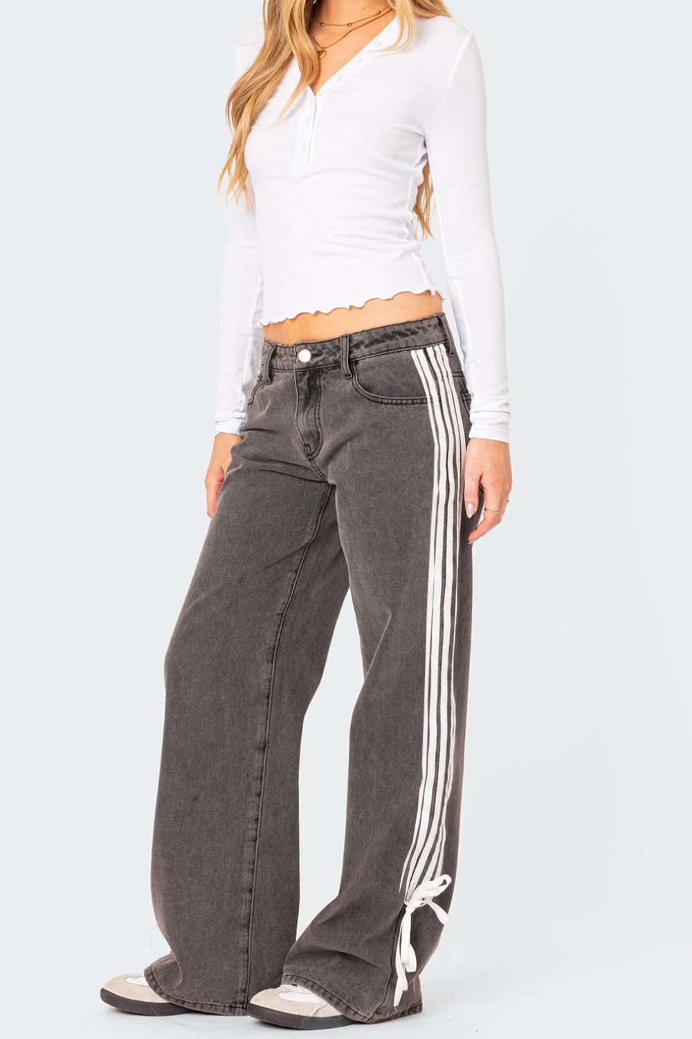 Side Striped Loose Fit Jeans - Trendy & Relaxed Denim