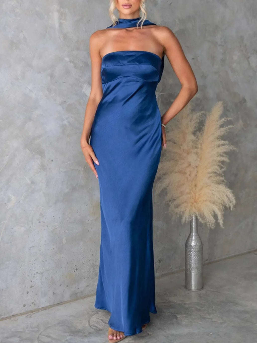 Satin Tube Maxi Dress – Elegant Strapless Evening Gown for Special Occasions