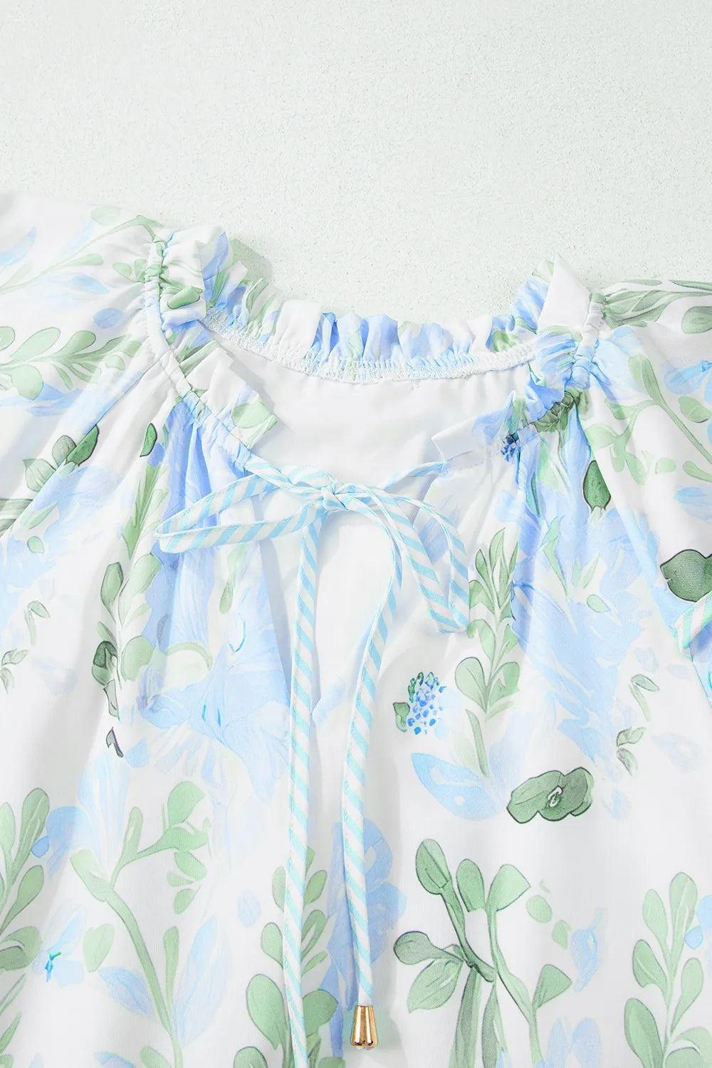 Floral Contrast Edge Mini Dress - Ruffled Short Sleeve Summer Look