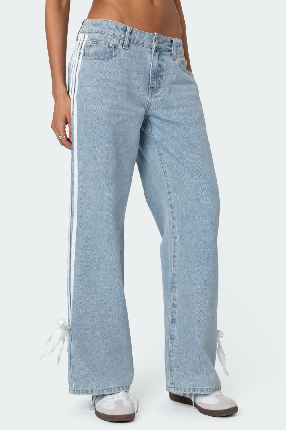 Side Striped Loose Fit Jeans - Trendy & Relaxed Denim Light Blue