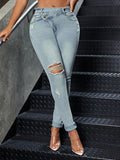Distressed Skinny Jeans - Urban Fit Style Medium Blue